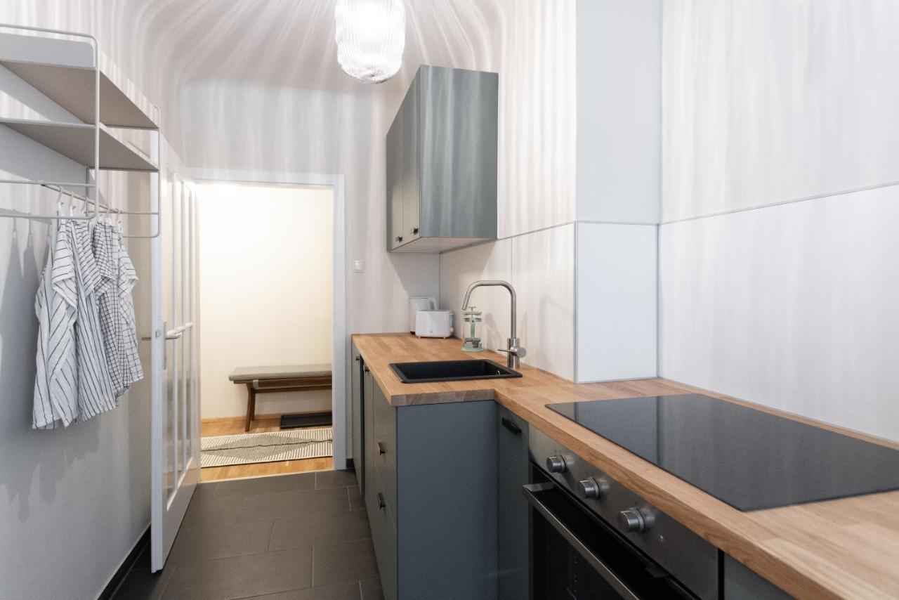 Chic 1-Bed Apt By Canal Walk To Historic Centre Vienna Exterior photo