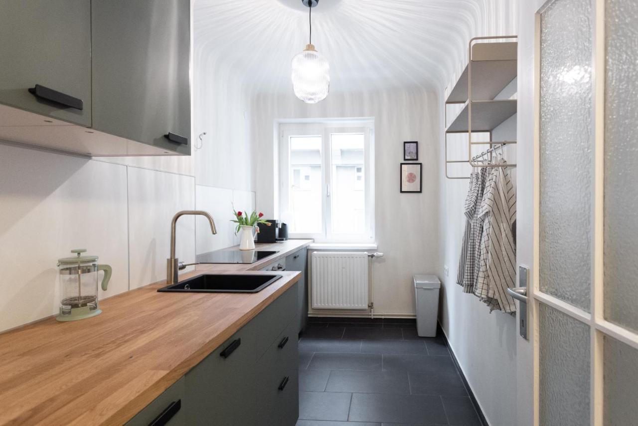 Chic 1-Bed Apt By Canal Walk To Historic Centre Vienna Exterior photo